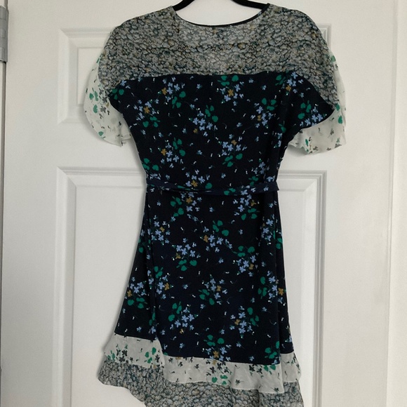 Dress - Picture 1 of 2